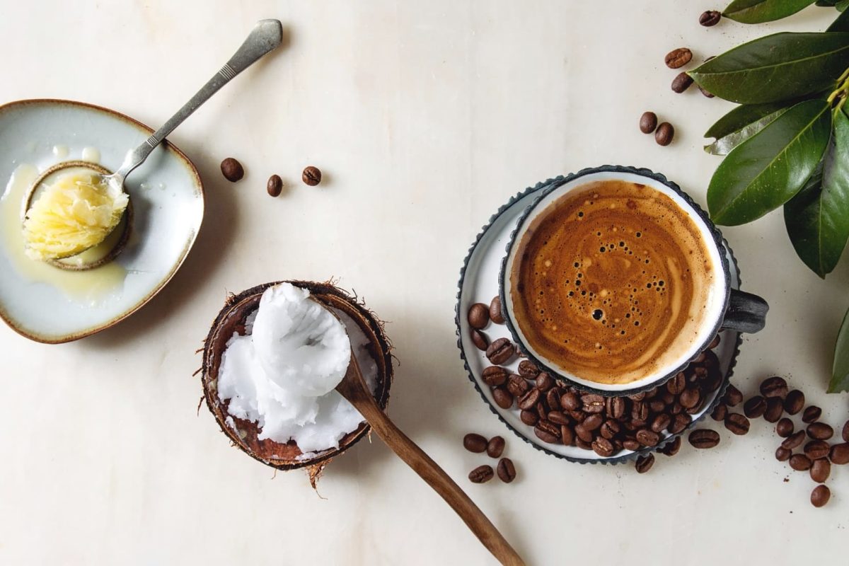 bulletproof coffee con olio mct e burro ghee